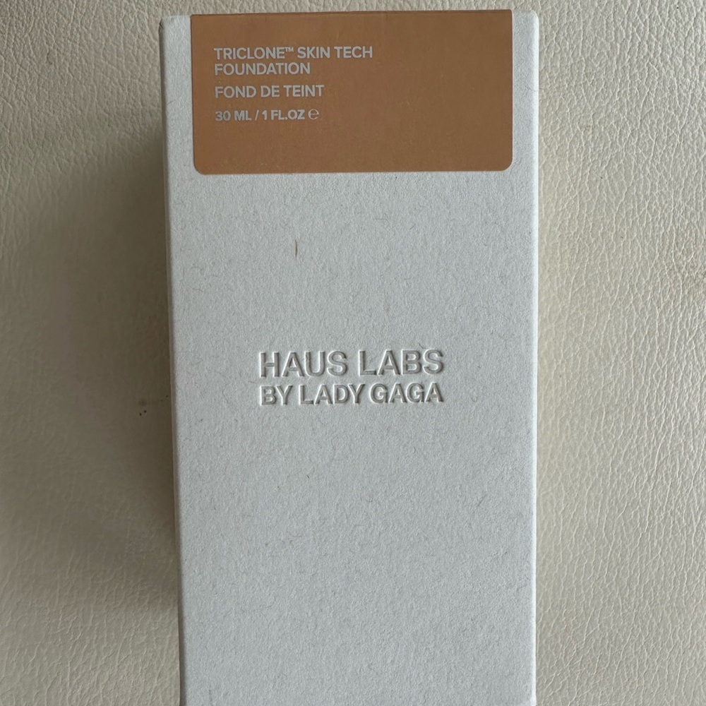 Haus Labs by Lady Gaga Triclone skin tech foundation shade 300 medium neutral